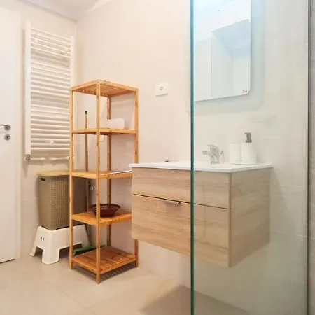 Dor De Mare - Apartament Montego - Distrikt Apartament *